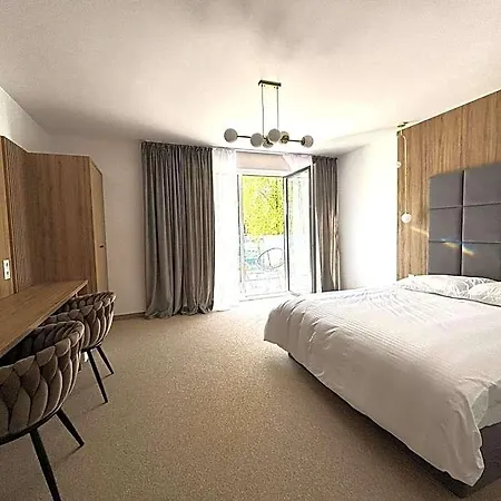 Hotel Eden Premium Jacuzzi, Sauna
