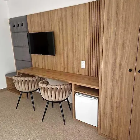 Eden Premium Jacuzzi, Sauna Hotel 3*