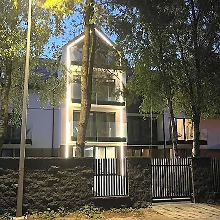 Hotel Eden Premium Jacuzzi, Sauna 3*