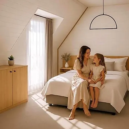 Eden Premium Jacuzzi, Sauna Hotel